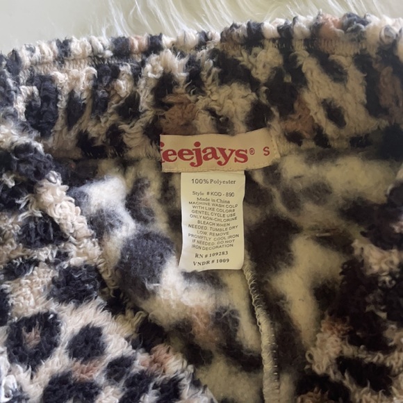 Women’s Feejays Pajama Pants - Picture 8 of 9